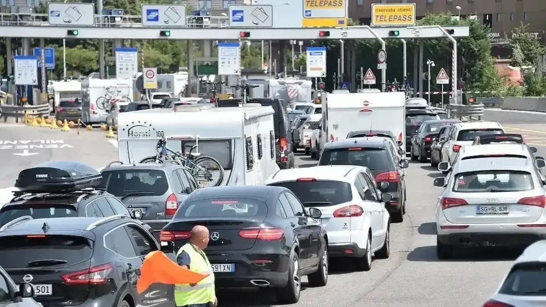 Traffico da bollino rosso su A4 e A23
